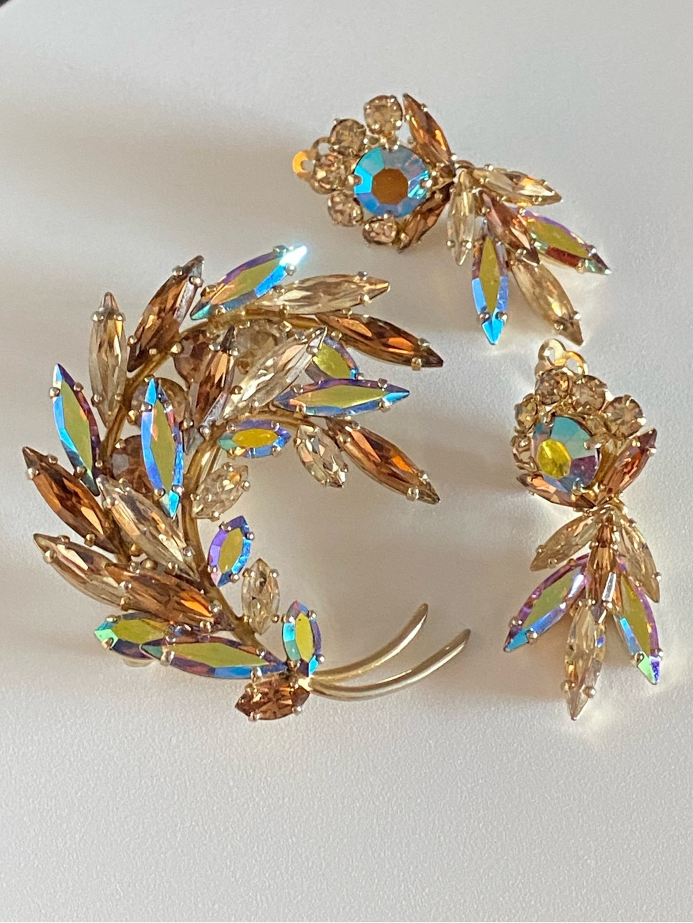 Vtg Signed SHERMAN Light Colorado & Smoked Topaz Rhinestone Brooch &
Earring Set